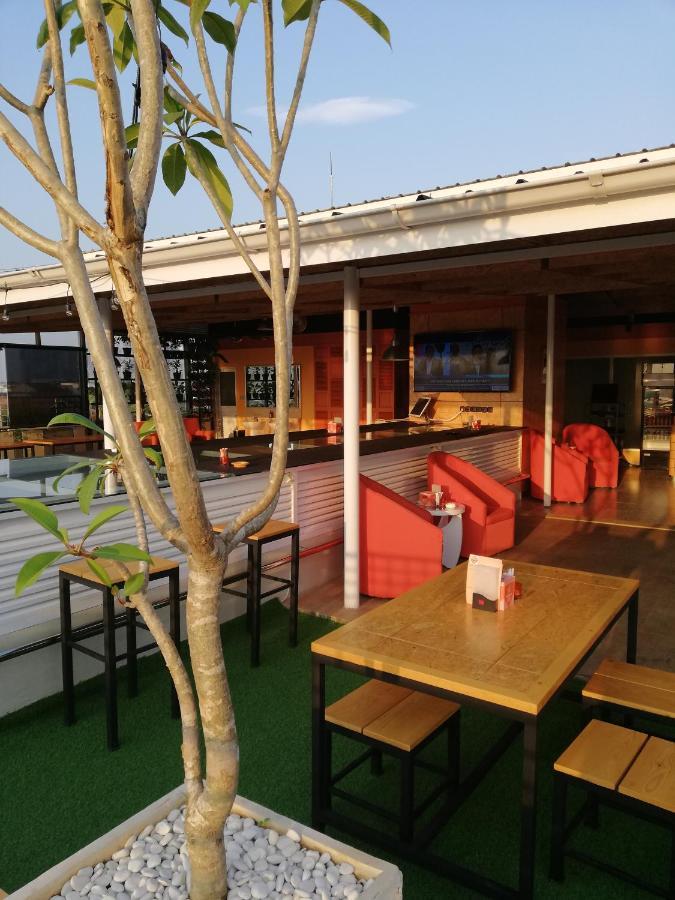 The Nyaman Motel Jakarta Exterior foto