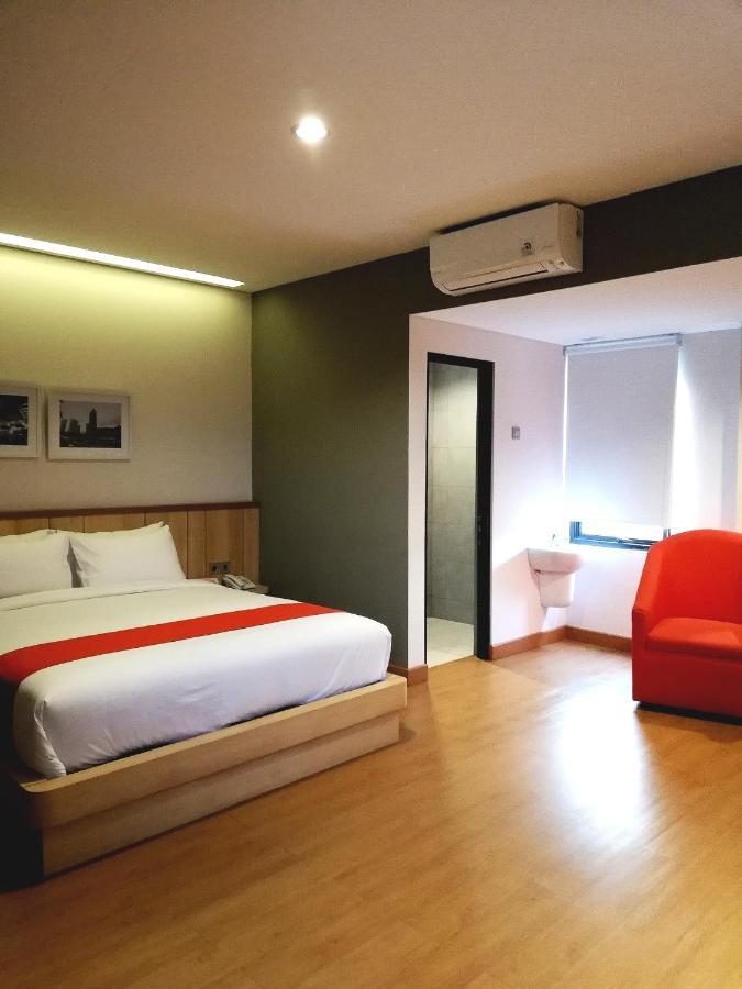 The Nyaman Motel Jakarta Exterior foto
